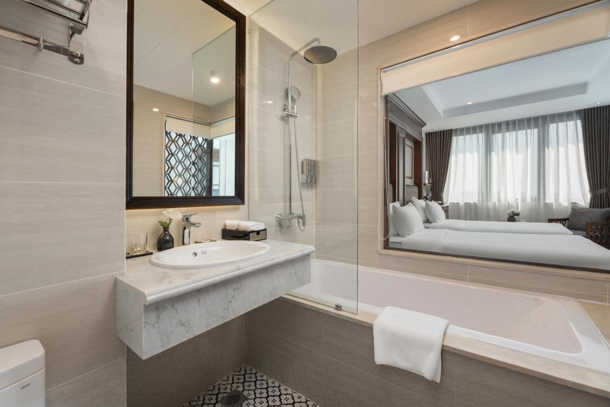 The Q Boutique Hotel ฮานอย ภายนอก รูปภาพ